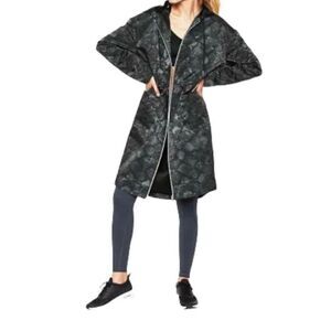 VICTORIA'S SECRET FASHION SHOW SPORT BLACK GREY SNAKE HOODED JACKET RAIN COAT XS